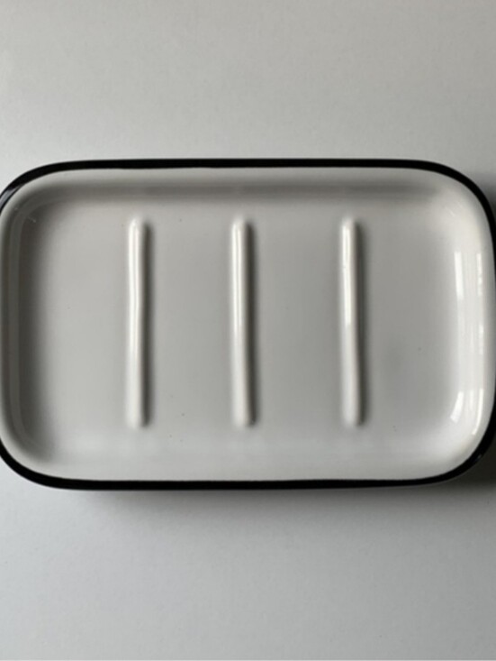 Hearth & Hand Other - Hearth And Hand Farmhouse White Enamel Soap Dish with Black Rim Set Of 2